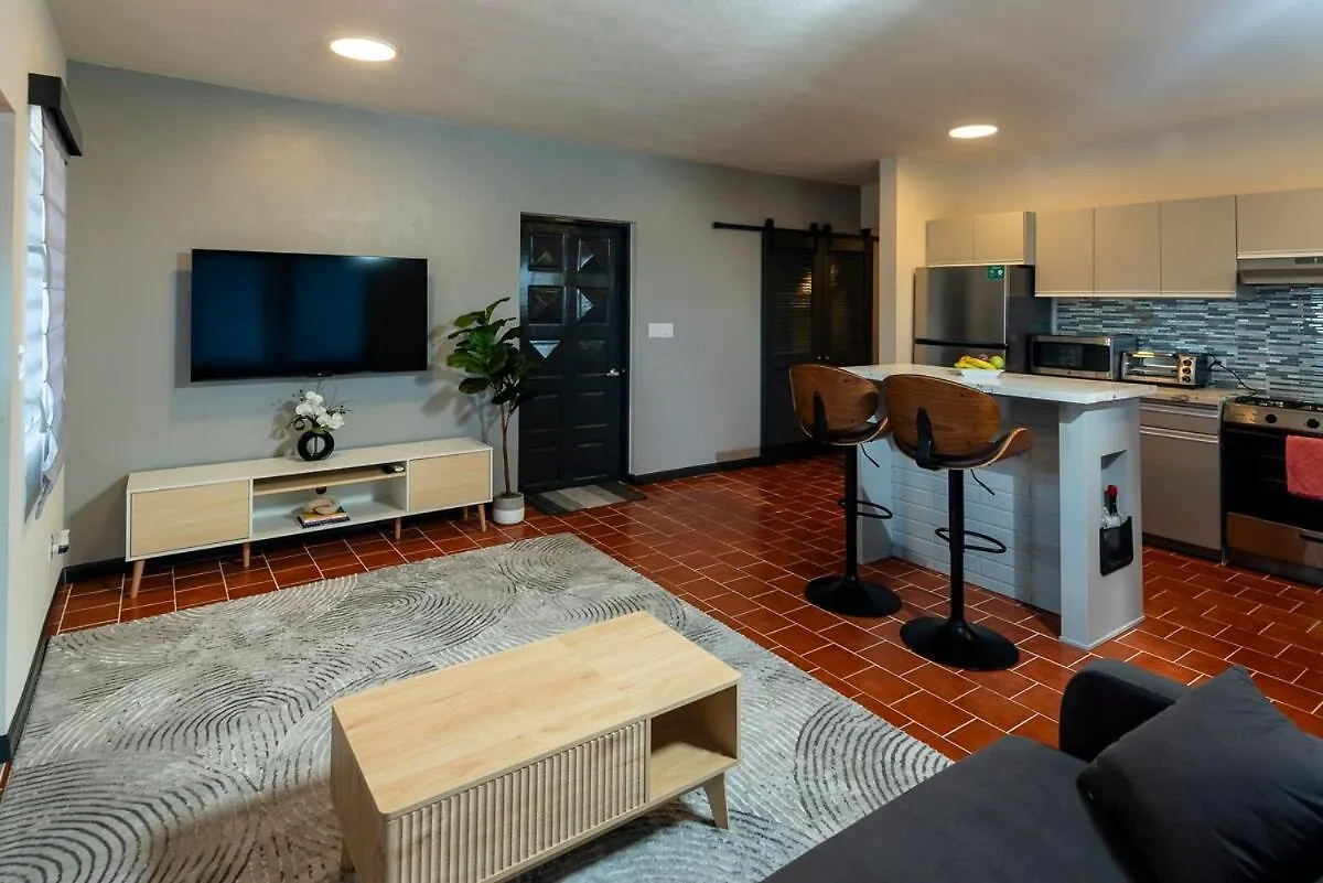 Apartment Deany'S Uptop Luxury Suite 6 The Valley
